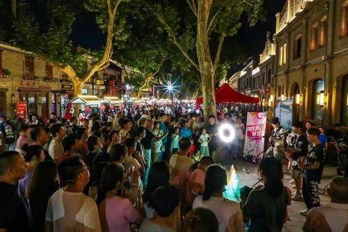 南大街吃瓜大赛,夏日狂欢，瓜王争霸记