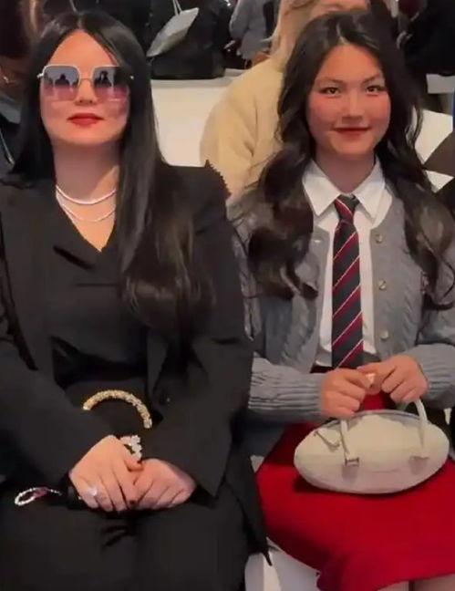 吃瓜女富婆,揭秘财富背后的吃瓜人生